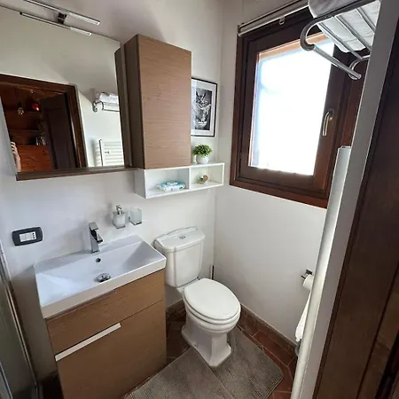 Ferienhaus La Casa Dei Piloti, Intero Con Giardino Privato, 2 Da Letto E 2 Bagni *