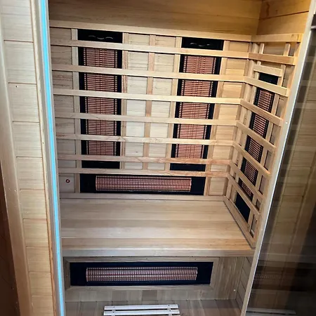 La Casa Dei Piloti, Intero Con Giardino Privato, 2 Da Letto E 2 Bagni