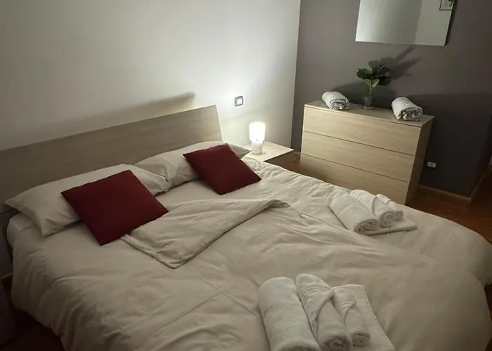 Casa vacanze La Casa Dei Piloti, Intero Con Giardino Privato, 2 Da Letto E 2 Bagni *